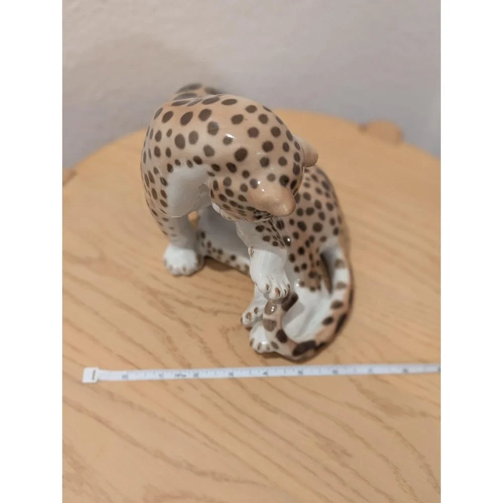 Lomonosov Porcelain Cheetah  (RARE)  Excellent Condition